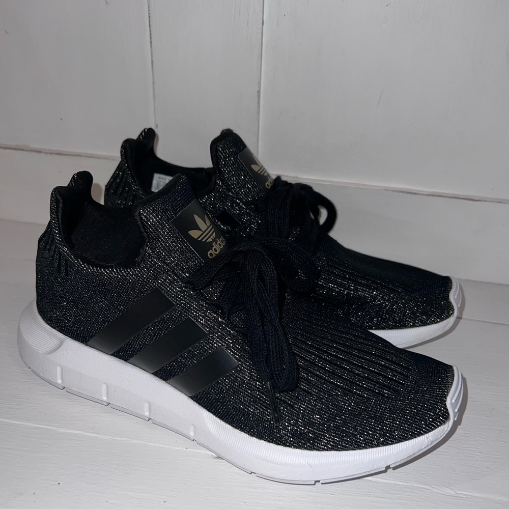 Adidas swift run size 5